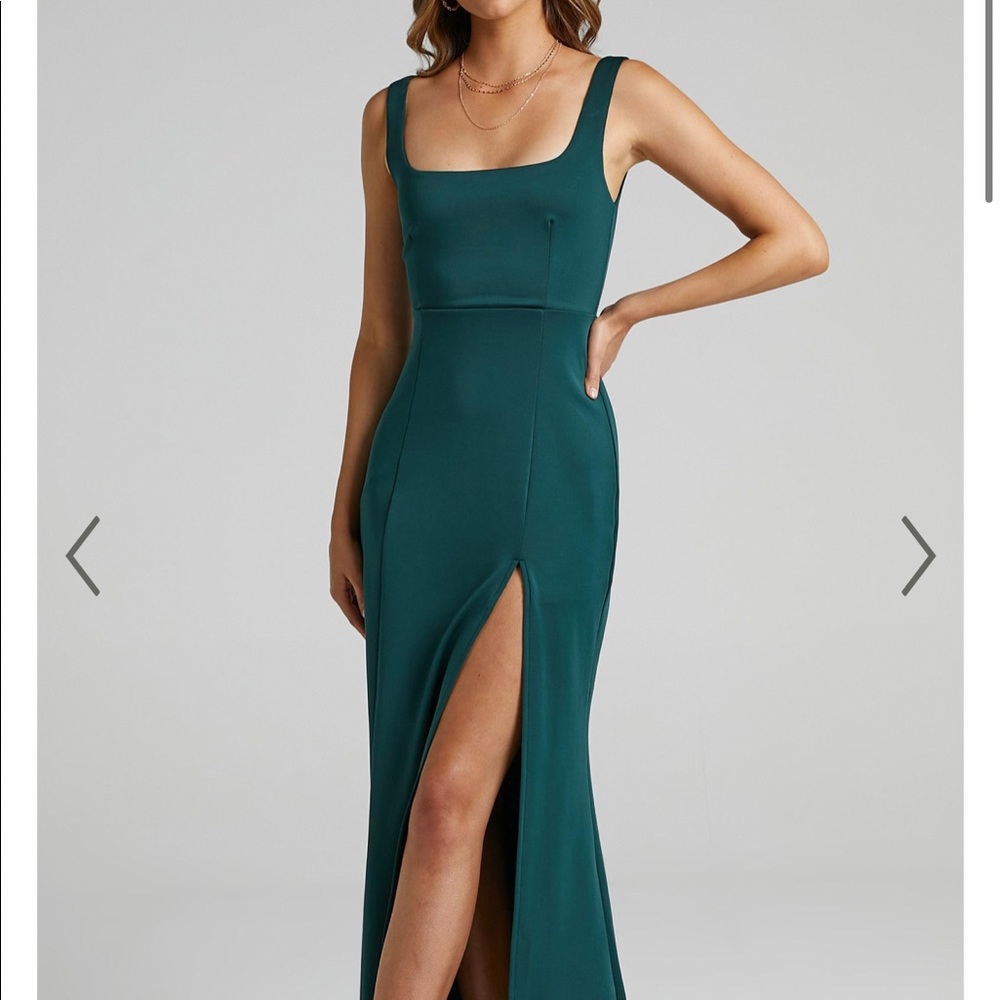 Hunter green dress gown perfect for bridesmaid or wedding